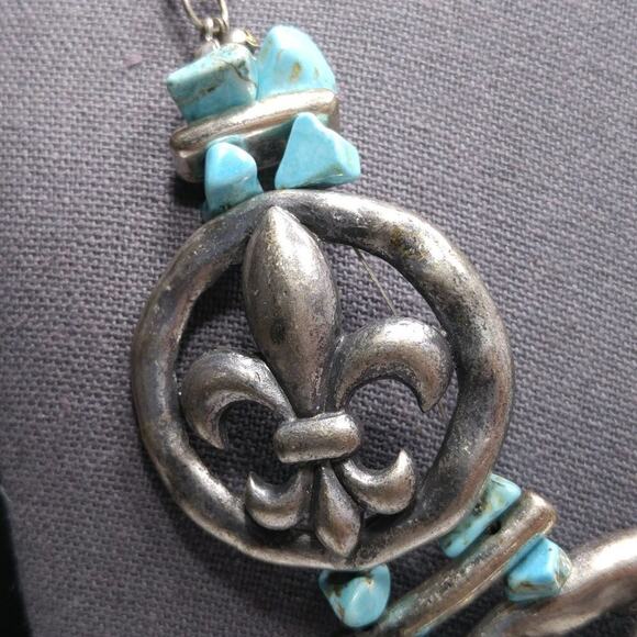 Gemstone Necklace, Unique Fleur-de-lis, Flower of the Lily Pendant, 22 Inches - Picture 3 of 9